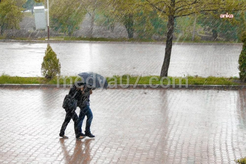 Meteorolojiden 7 il için kuvvetli yağış uyarısı