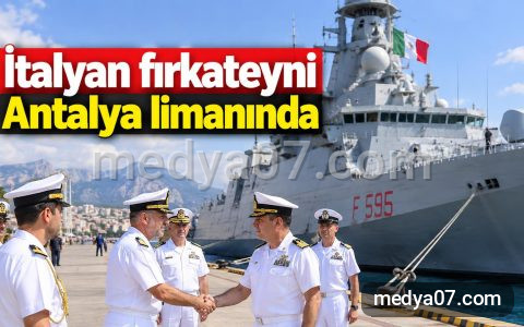 İtalyan fırkateyni Antalya limanında
