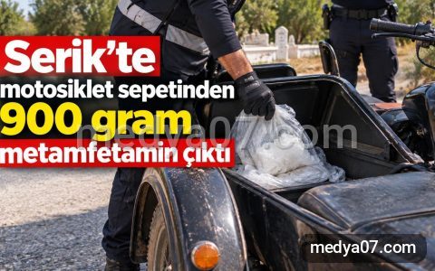 Serik’te motosiklet sepetinden 900 gram metamfetamin çıktı